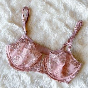 Victoria’s Secret Dream Angels lingerie lace sheer metallic bra, push up, 32D